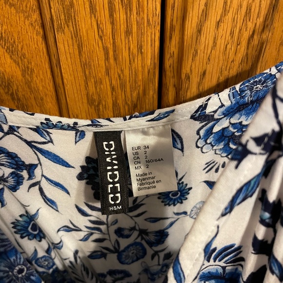 Floral Romper - Picture 2 of 3